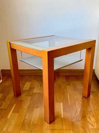 Mesa de salón madera y cristal