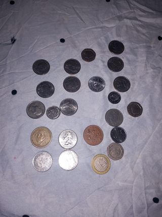 Monedas Francesas Variadas escucho oferta 