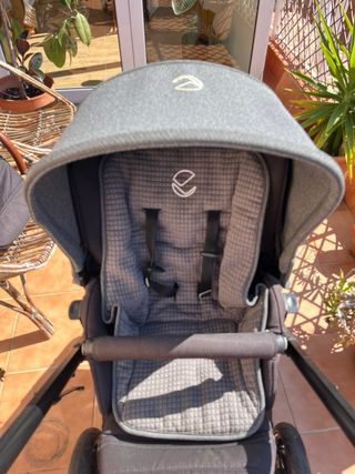 Carrito Jane Muum con capazo 2022 y accesorios 