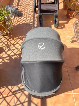 Carrito Jane Muum con capazo 2022 y accesorios 