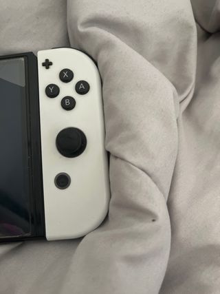 Nintendo Switch OLED bianco e nero