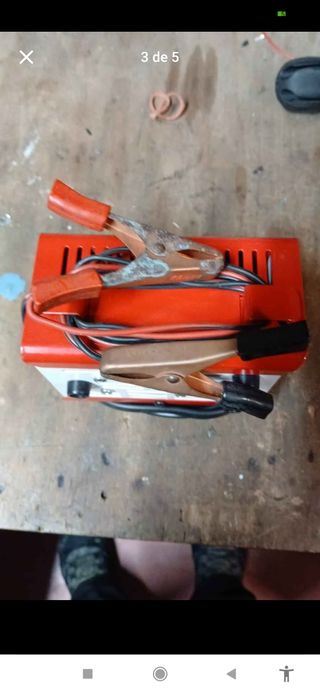 Cargador Baterías Coche Moto Ferve F-204