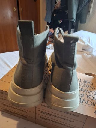 Botas altas verdes y beige talla 44 ZARA