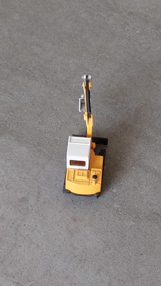 Escavatore Welly giallo e bianco