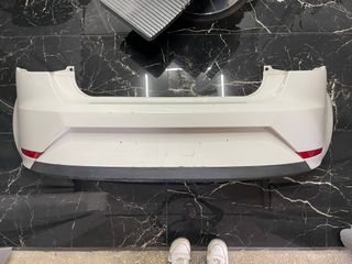 Parachoques trasero SEAT Ibiza 6j 3 puertas