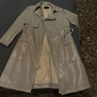 Gabardina gris
