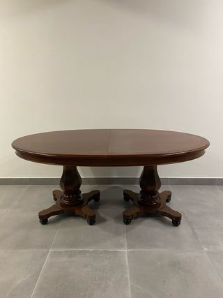 Mesa extensible de madera con 6 sillas