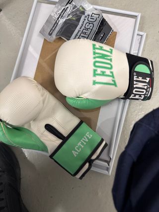 Guantes de boxeo Leone Active blancos 