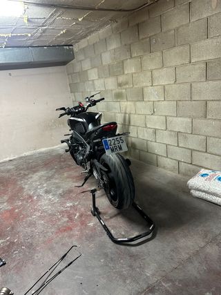YAMAHA MT09