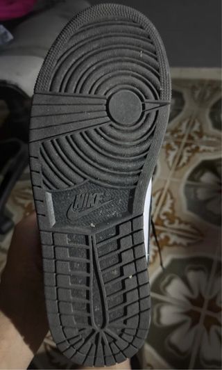 Nike Air Jordan 1 Mid SE 