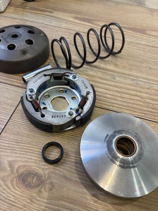 Vespa primavera OEM CVT/Clutch kit 