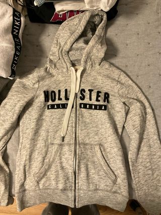 Sudadera Hollister Gris con Cremallera y Capucha