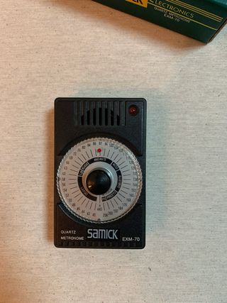 Samick EXM-70 Metrónomo Electrónico