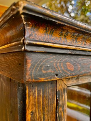 Antigua Vitrina de Madera y Puertas de Cristal