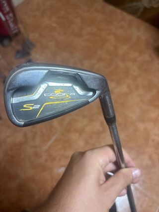 Palo de golf Cobra S2