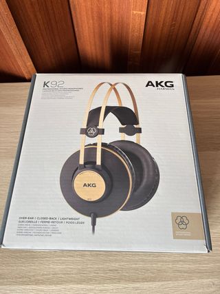 Auriculares AKG K92 Cerrados Cable 3m