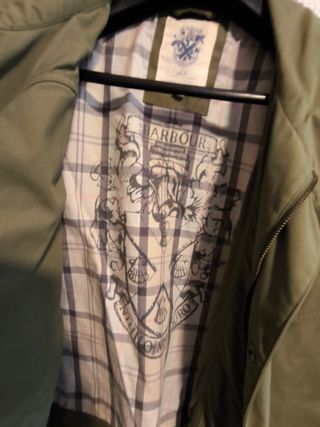 Chaqueta Barbour Impermeable entretiempo elegante