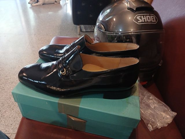 Zapatos italianos negros talla 43
