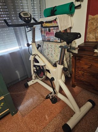 Bicicleta Estática Spinning Blanca