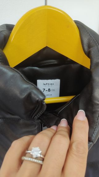 Conjunto menina 7 anos: calças e casaco