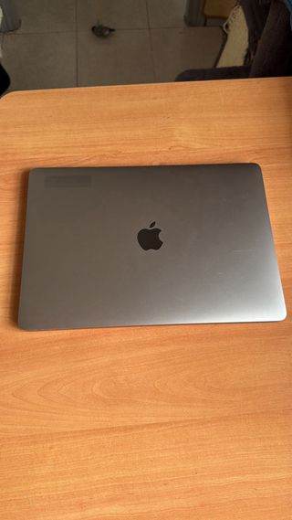 MacBook Pro 13 i7 2017 16GB RAM 500GB SSD