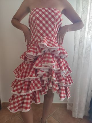 Traje de Sevillana rojo y blanco