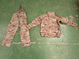 Traje de tormenta intemperie árido