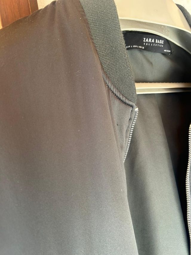 Chaqueta bomber Zara verde oliva Talla L