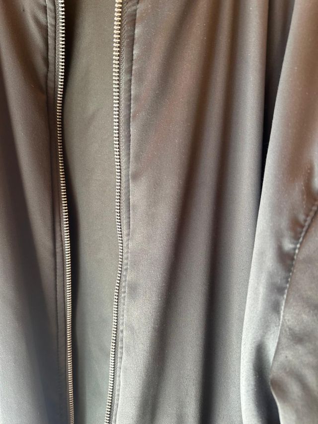 Chaqueta bomber Zara verde oliva Talla L