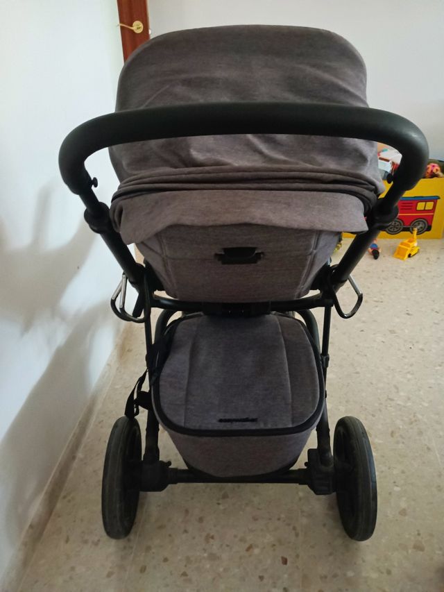 Passeggino grigio Easywalker