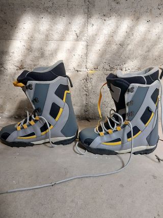 Scarponi Snowboard O-Three Tg. 26