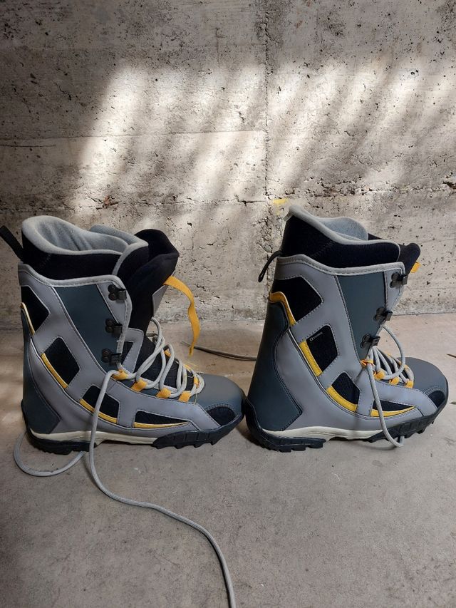 Scarponi Snowboard O-Three Tg. 26