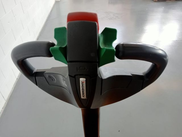 Transpaleta eléctrica FRUTERA