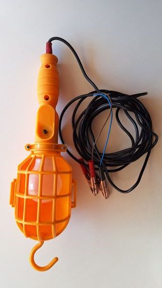 Lámpara 12V portátil para Coche, Caravana y Barco.