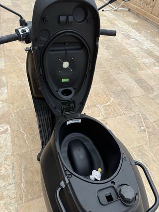 Vespa Sprint 50cc Negra Mate 1108km