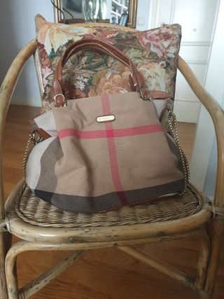 Bolso Burberry Beige y Rosa