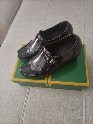 Zapatos mujer Pitillos negros charol