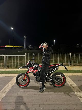 Moto Aprilia SX125
