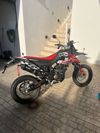 Moto Aprilia SX125