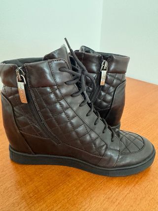 Scarpe donna nere trapuntate