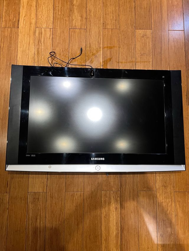 Televisor Samsung Negro