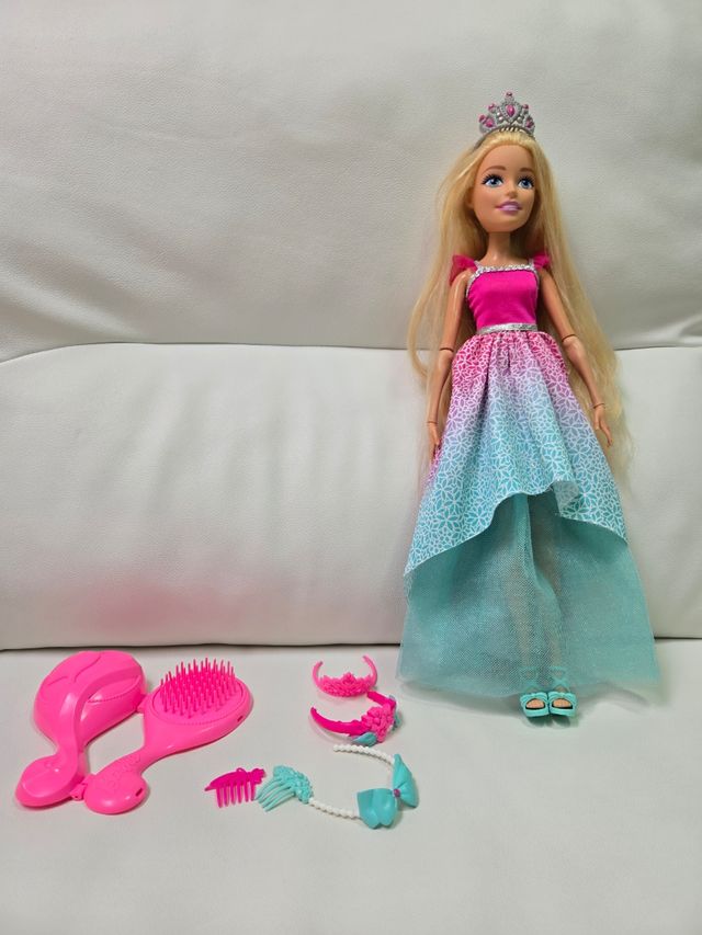 Barbie Dreamtopia Grande con Accesorios 