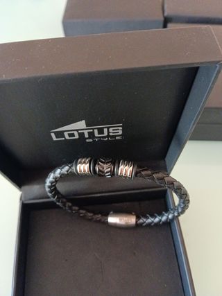 Pulsera Lotus Style Cuero Trenzado y acero 