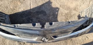 PARAGOLPES DELANTERO RENAULT LAGUNA 2 2007 NEGRO