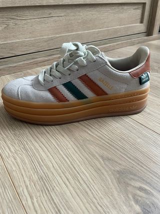 Adidas Gazelle Plataforma Beige y Marrón