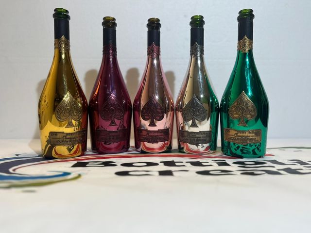 Bottiglia vuota Armand de Brignac Botella vacìa