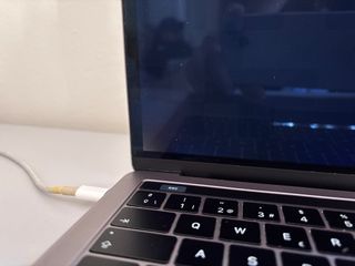 MacBook Pro 2018 i7 16GB 512GB Gris Espacial