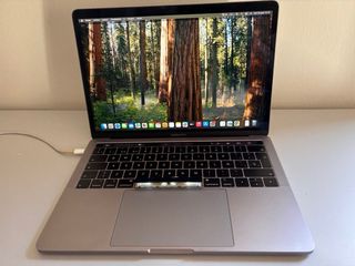 MacBook Pro 2018 i7 16GB 512GB Gris Espacial