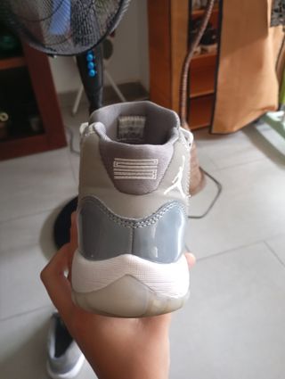 Jordan 11 Cool Grey Talla 39