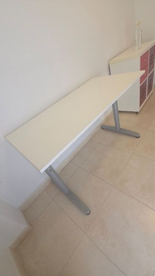 Mesa de despacho Ikea blanca